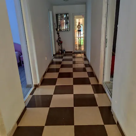 Casa Tanya Vama Veche